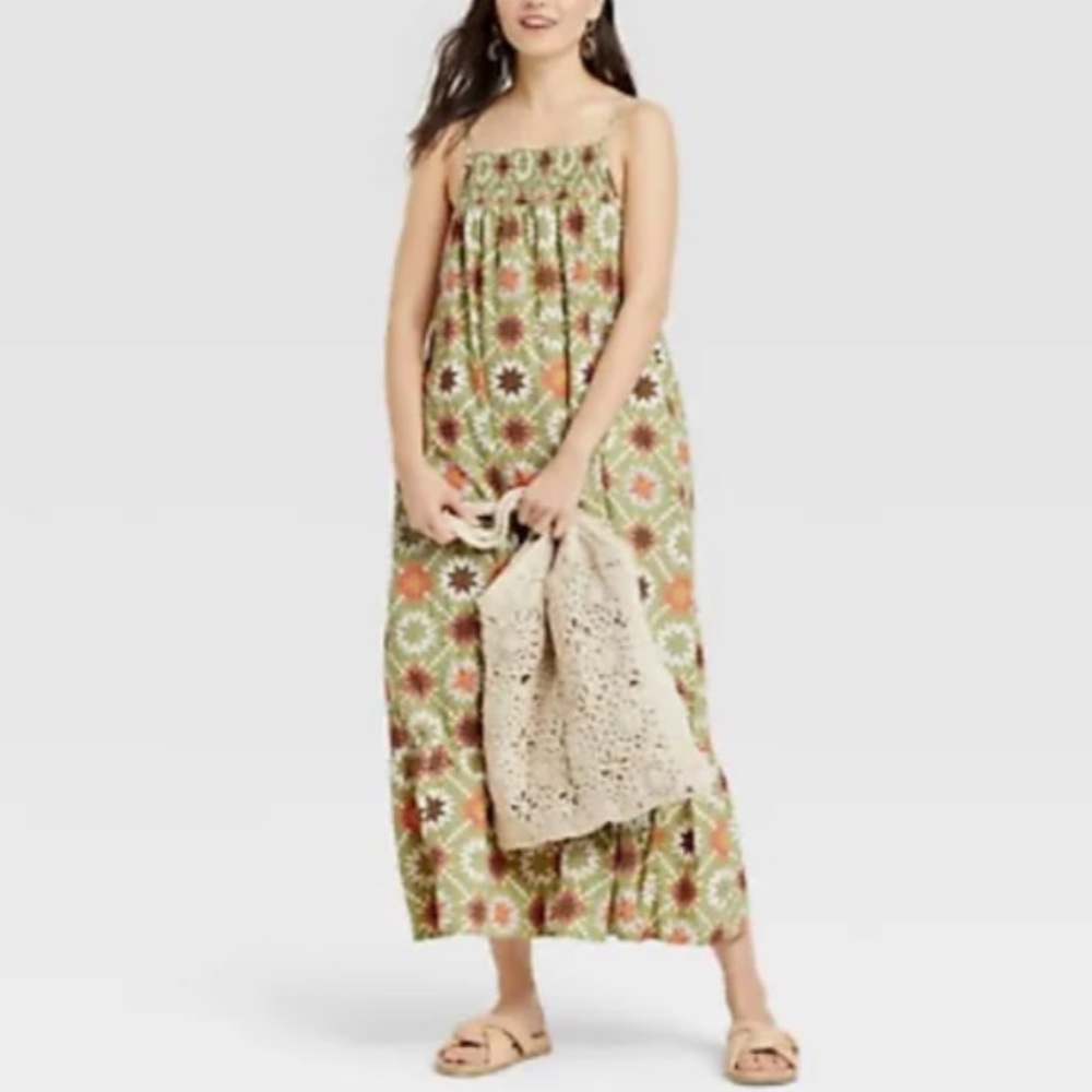 Universal Thread Green Quilt Pattern Maxi Dress